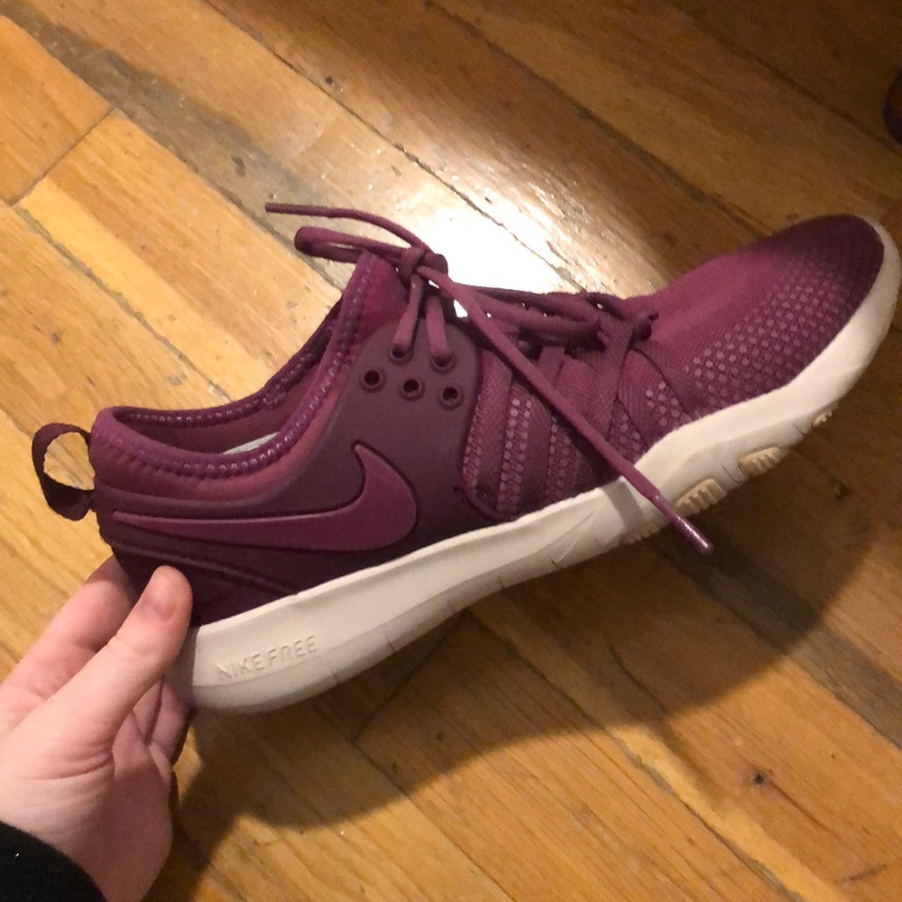 Nike Free Maroon